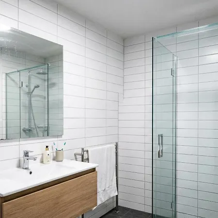 Bas Aparthotel *